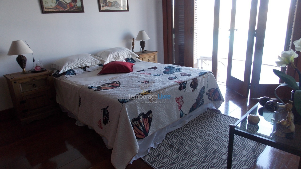 Casa para aluguel de temporada em Armação dos Búzios (Praia da Ferradura)