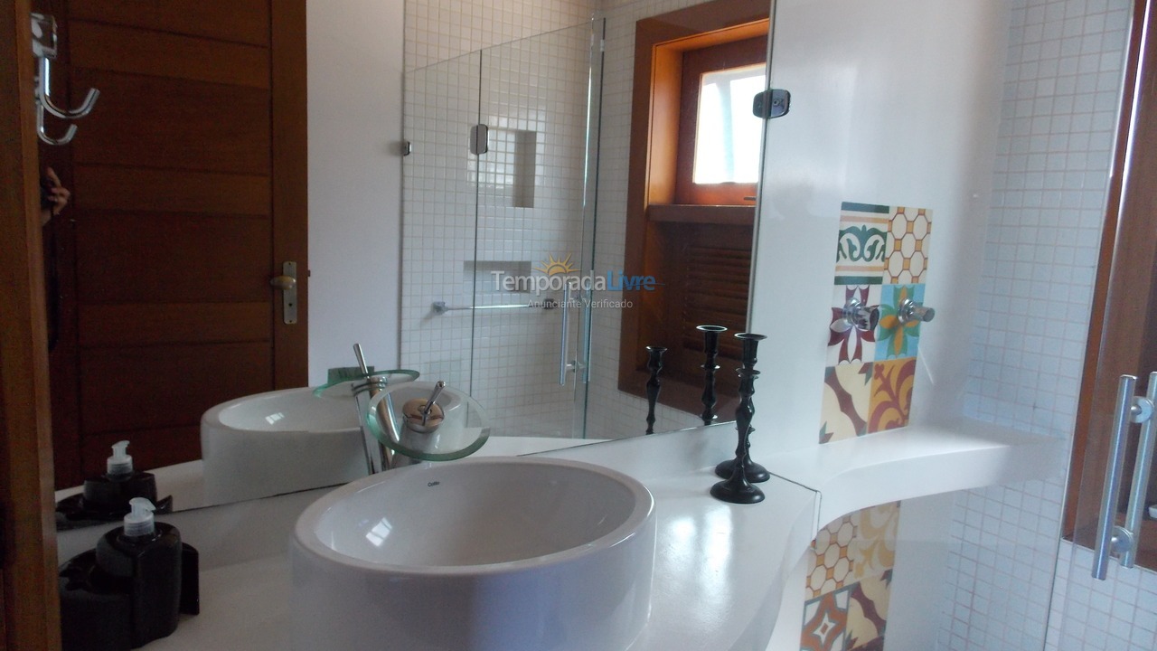 Casa para aluguel de temporada em Armação dos Búzios (Praia da Ferradura)