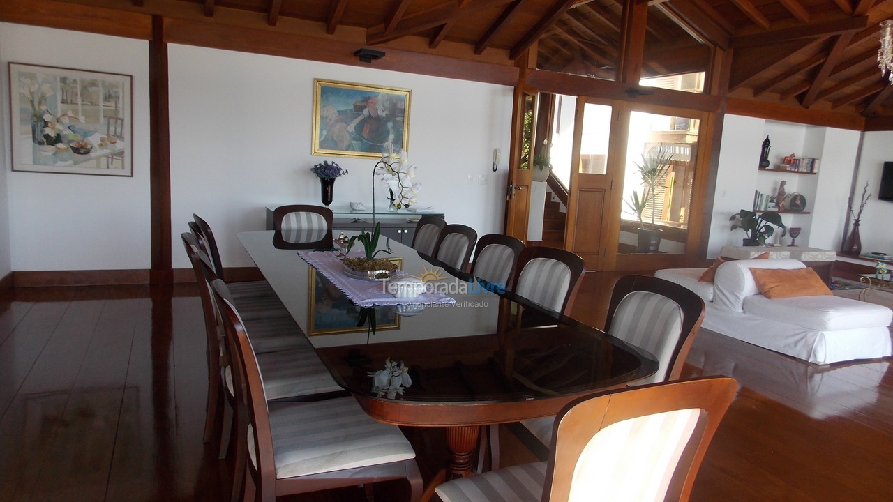 Casa para aluguel de temporada em Armação dos Búzios (Praia da Ferradura)