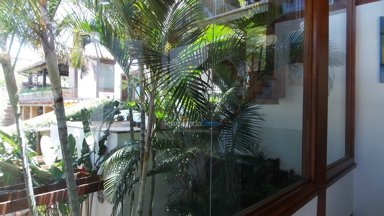 Casa para aluguel de temporada em Armação dos Búzios (Praia da Ferradura)