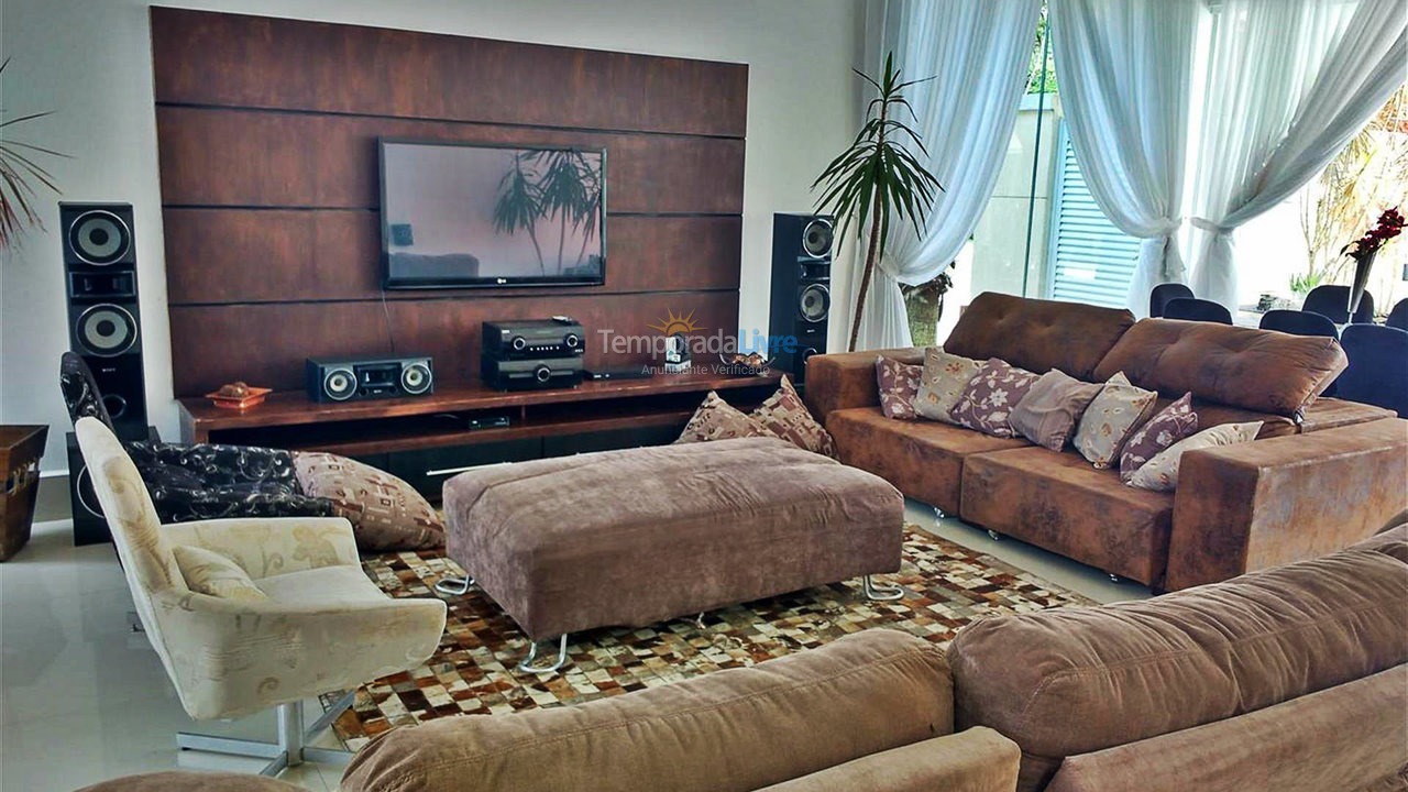 Casa para aluguel de temporada em Guarujá (Jardim Acapulco)