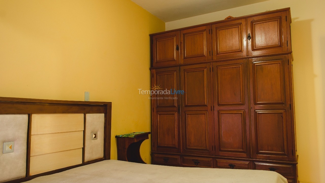 Apartment for vacation rental in Guarapari (Praia do Morro)