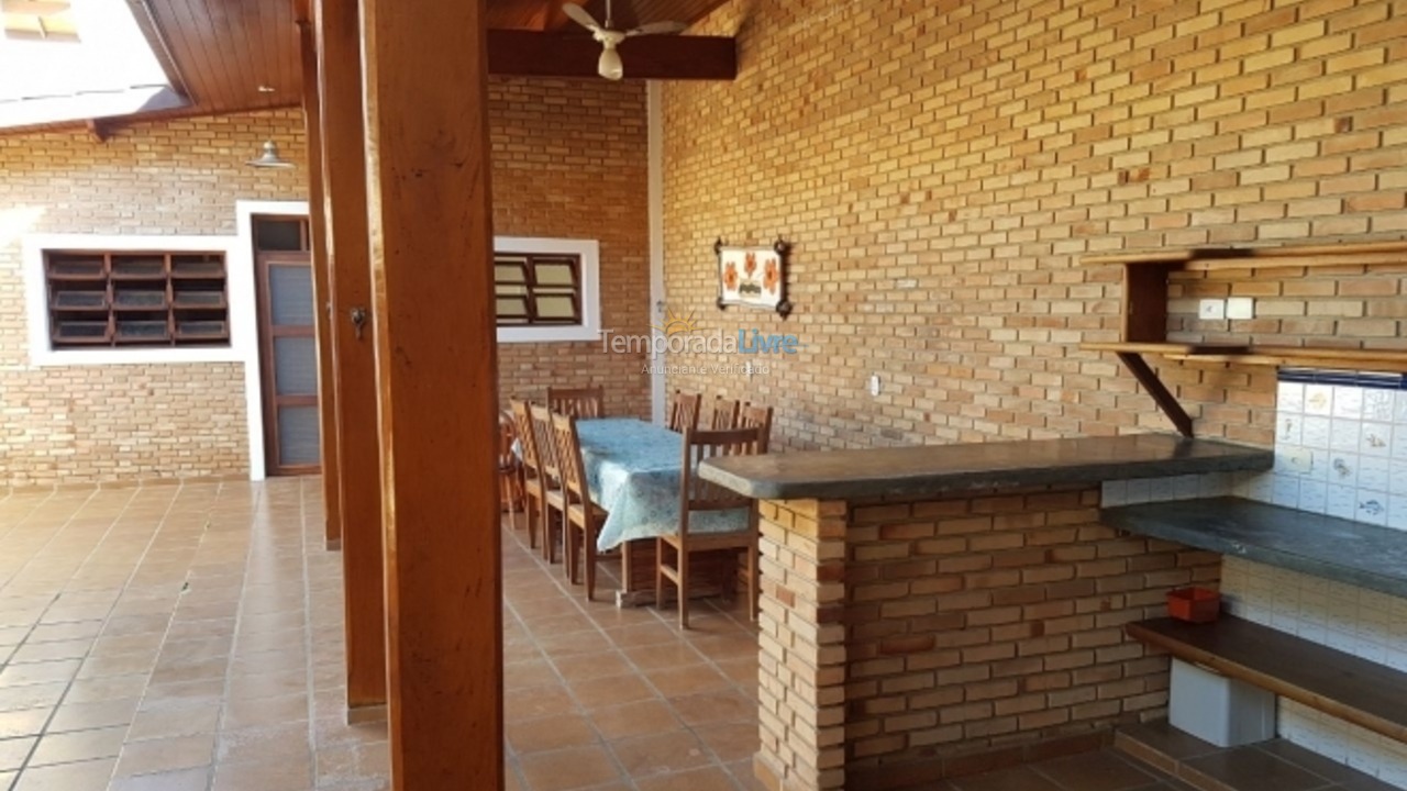 Casa para aluguel de temporada em Ubatuba (Lagoinha)