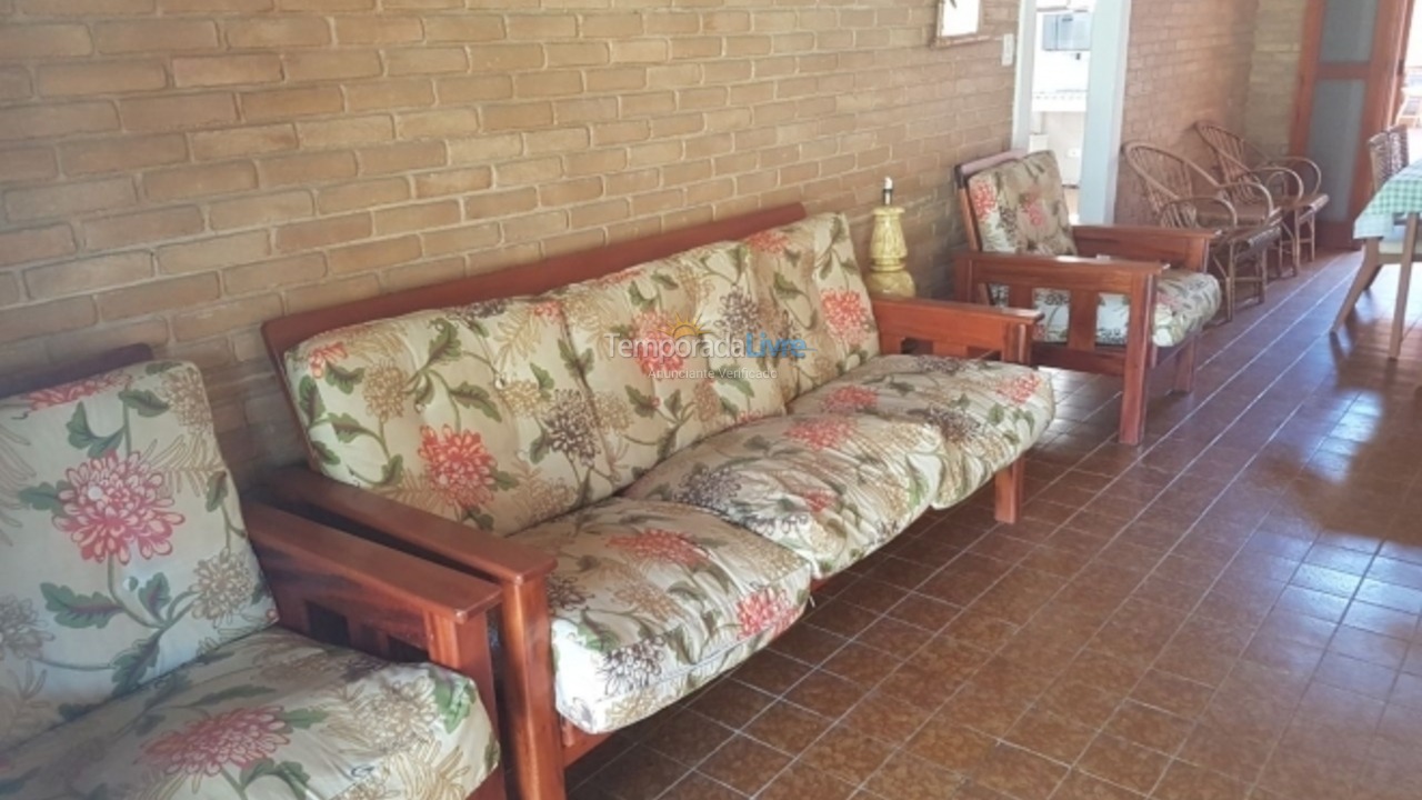 Casa para aluguel de temporada em Ubatuba (Lagoinha)