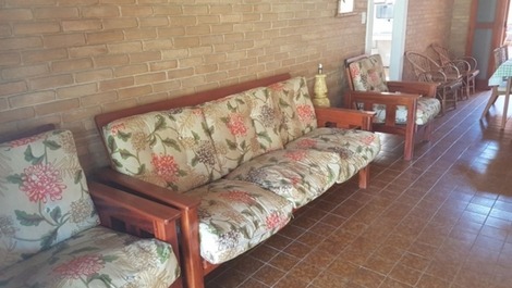 Linda Casa para temporada, de 10 a 20 pessoas, na Praia da Lagoinha.