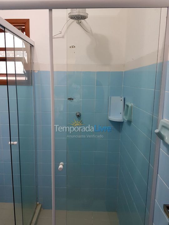 Casa para aluguel de temporada em Ubatuba (Lagoinha)