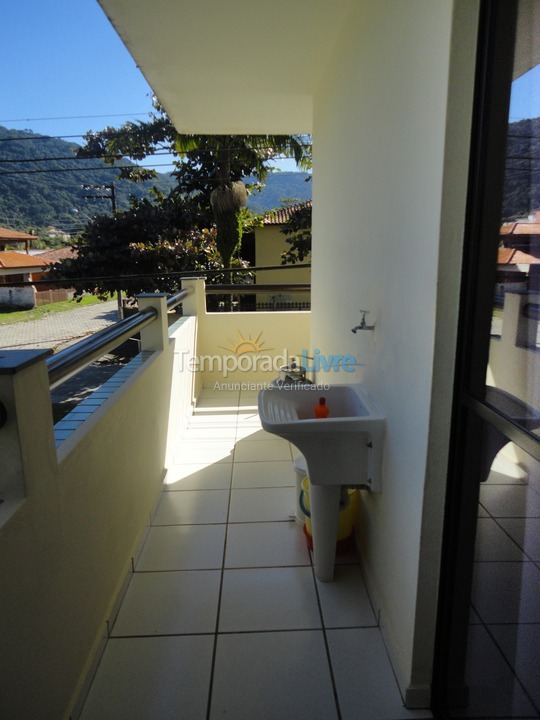 Apartment for vacation rental in Ubatuba (Praia das Toninhas)