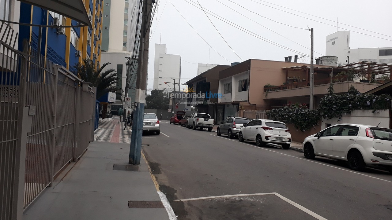 Apartamento para alquiler de vacaciones em Balneário Camboriú (Praia Central)