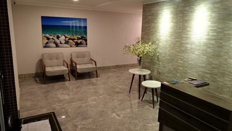 Apto mobili. 3 qtos.C/1 Suíte - wi-fi - 2 GAR.-praia do morro