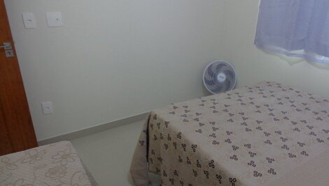 Apto mobili. 3 qtos.C/1 Suíte - wi-fi - 2 GAR.-praia do morro