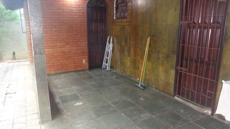 House with 5 bedrooms and 2 suites, Barbecue and 3 parking spaces