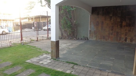 House with 5 bedrooms and 2 suites, Barbecue and 3 parking spaces