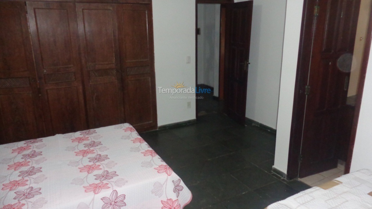 House for vacation rental in Guarapari (Praia do Morro)
