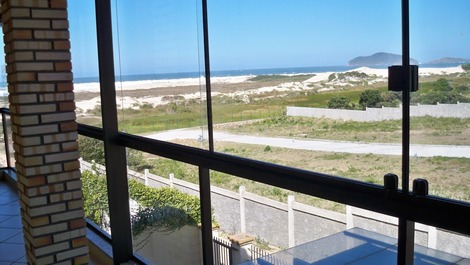 CASA PARA PASAR LAS FERIAS CON LA FAMILIA, CON VISTA AL MAR