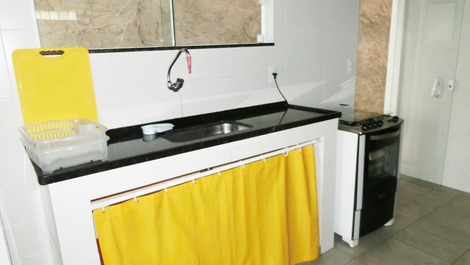 Casa em Cabo Frio 500 m da praia do Peró e Conchas com WIFI