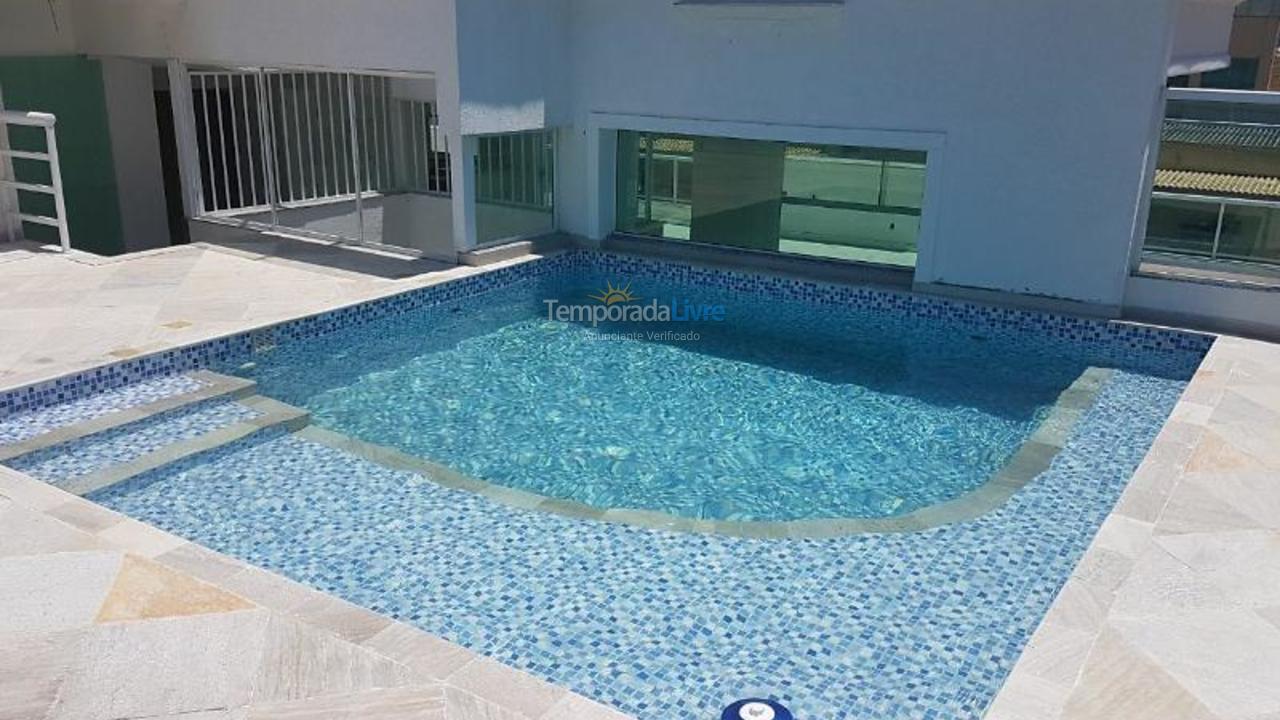 Apartamento para aluguel de temporada em Arraial do Cabo (Prainha)