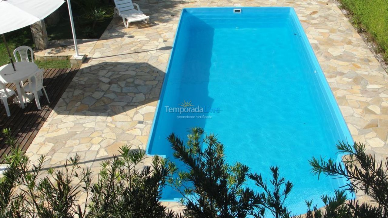 Casa para alquiler de vacaciones em Guaratuba (Nereidas)