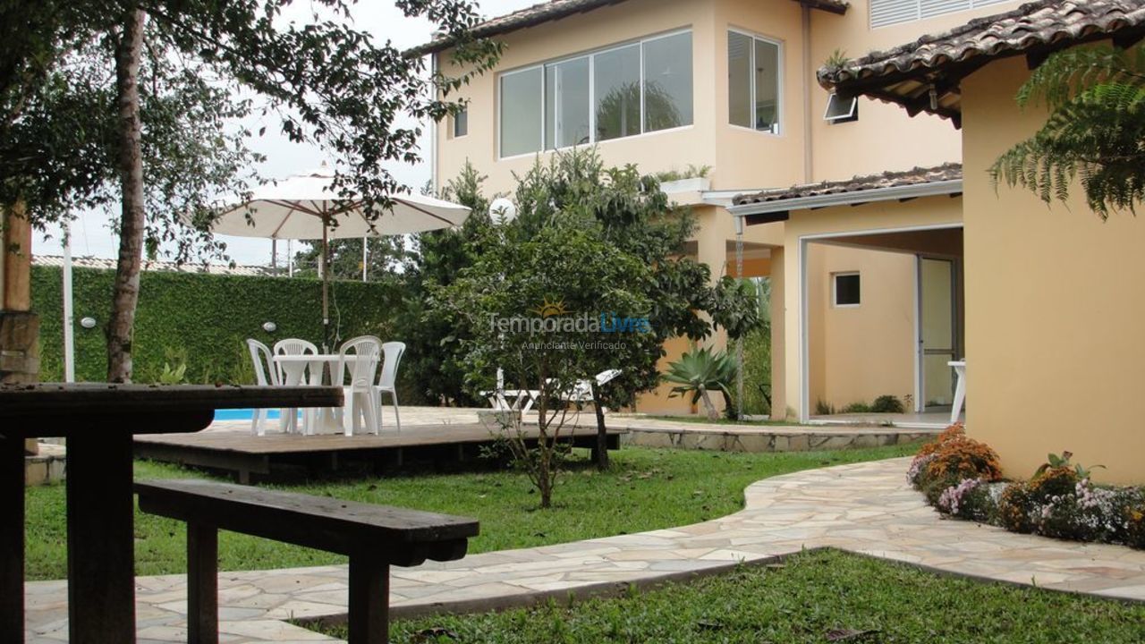Casa para alquiler de vacaciones em Guaratuba (Nereidas)