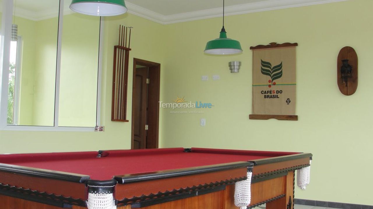 Casa para alquiler de vacaciones em Guaratuba (Nereidas)