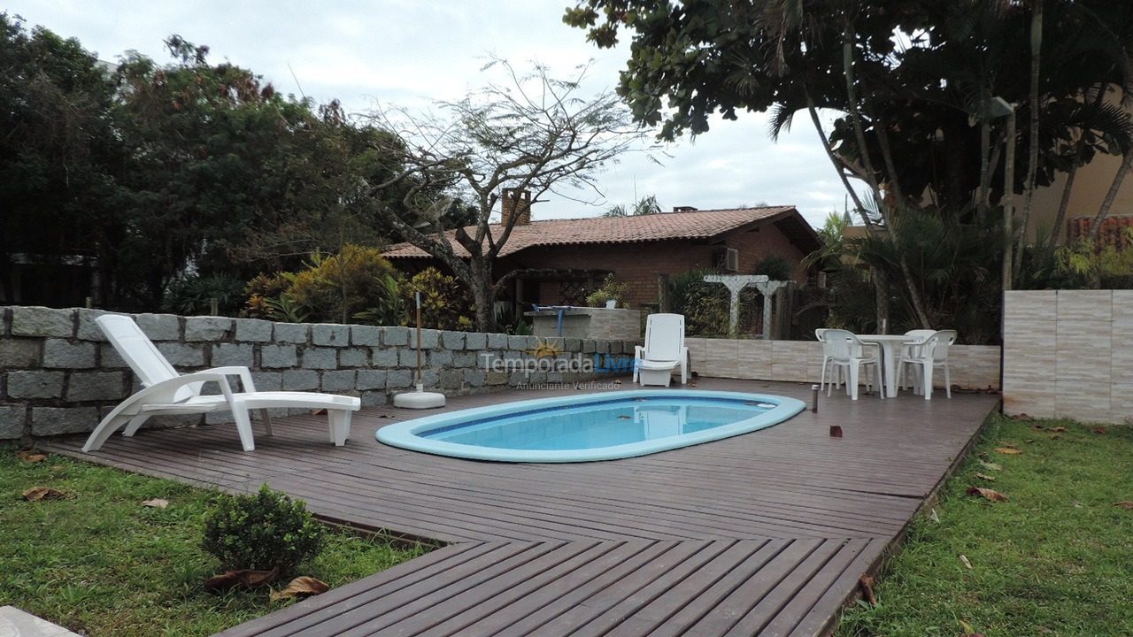 House for vacation rental in Bombinhas (Mariscal)