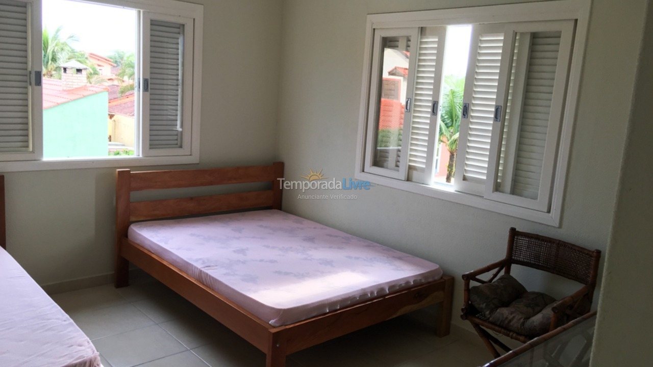 Casa para alquiler de vacaciones em Bertioga (Condominio Morada da Praia)