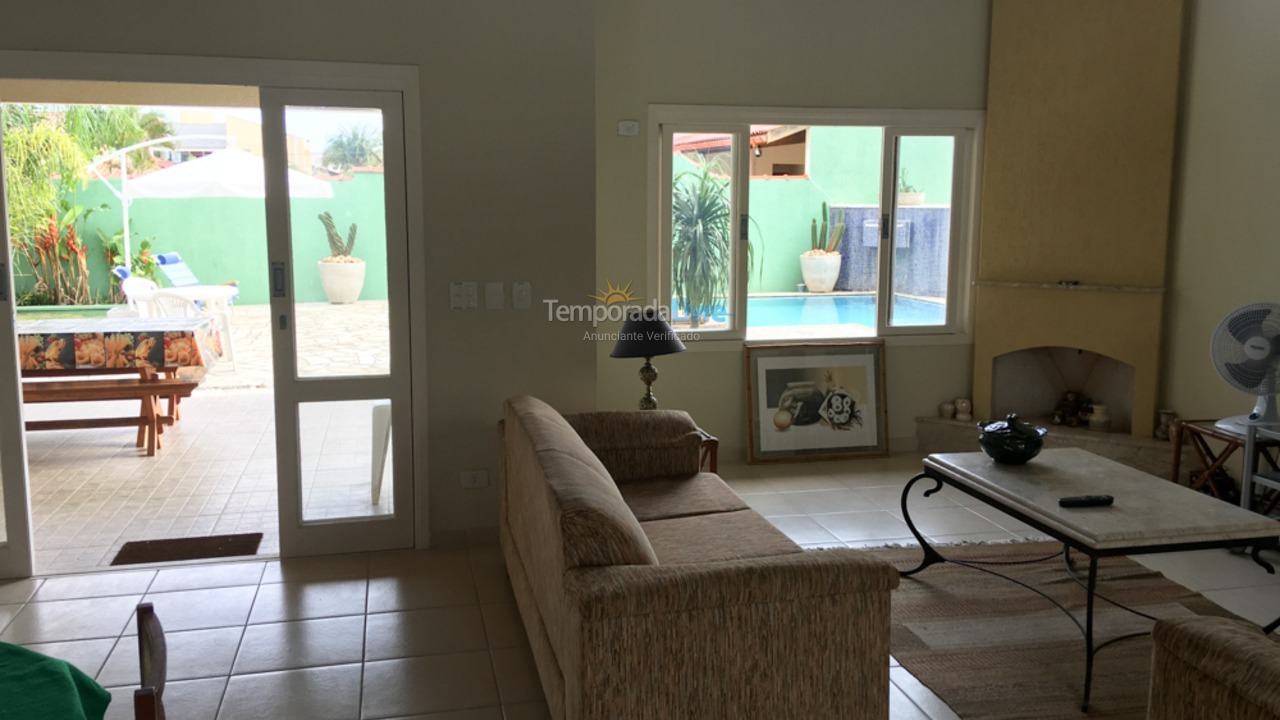 Casa para alquiler de vacaciones em Bertioga (Condominio Morada da Praia)