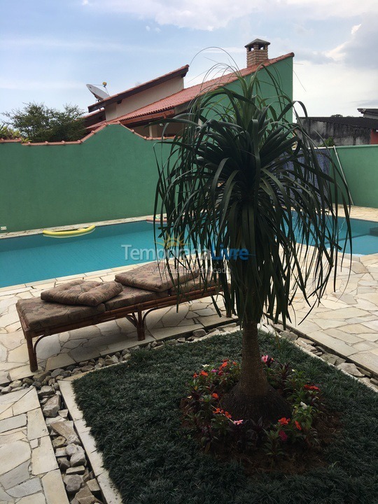 Casa para alquiler de vacaciones em Bertioga (Condominio Morada da Praia)