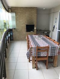 sacada com churrasqueira