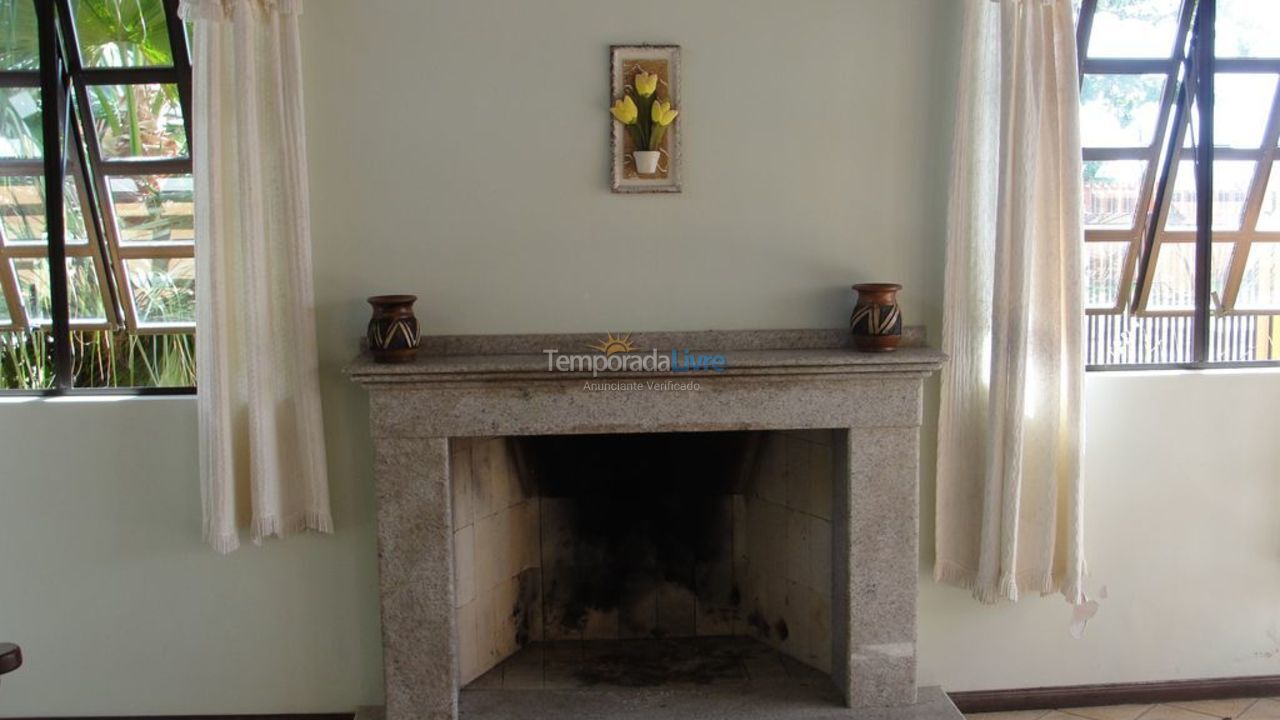 Casa para aluguel de temporada em Itapoá (Balneário Imperador)