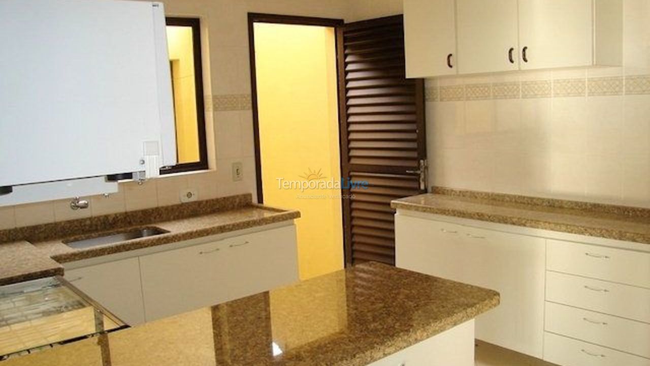 Casa para aluguel de temporada em Itapoá (Balneário Imperador)