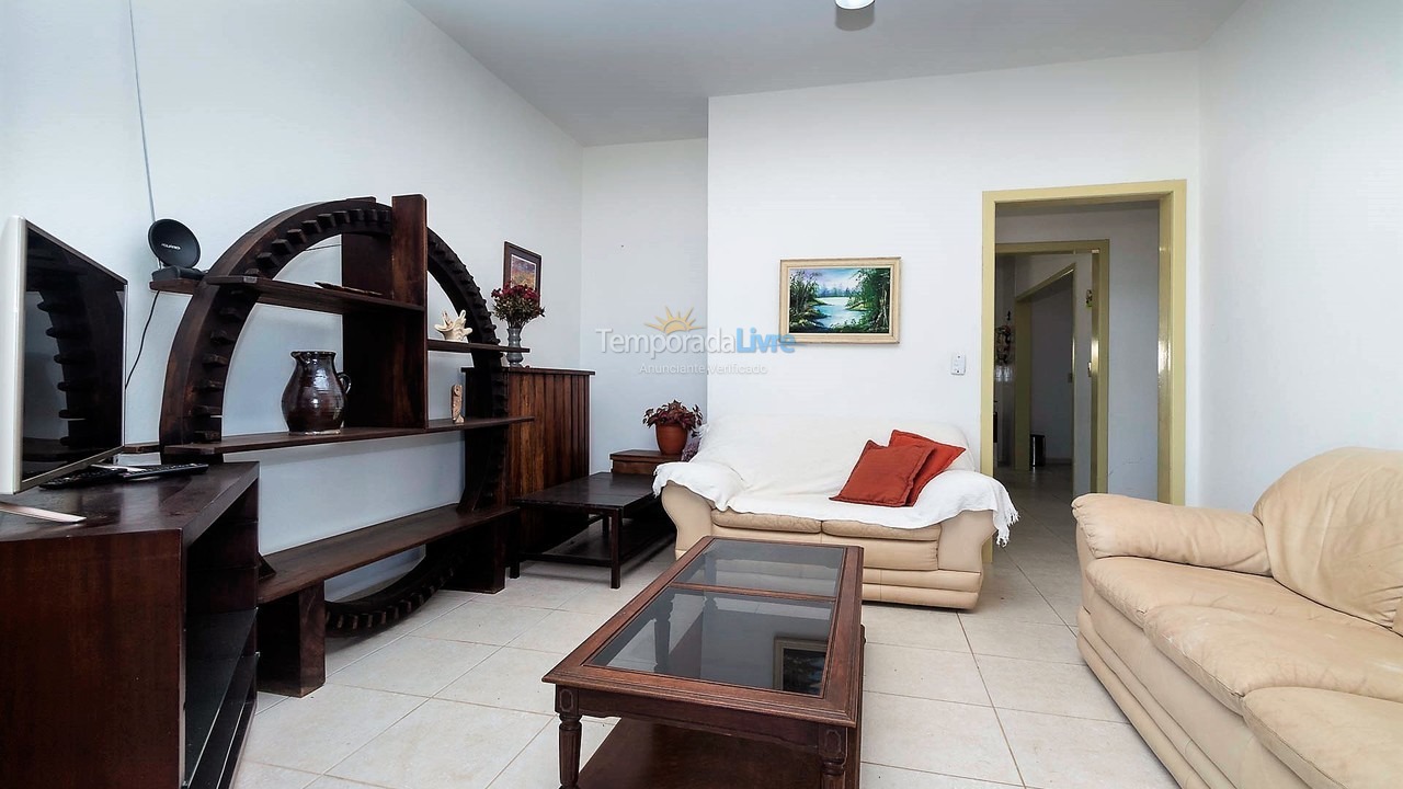 Casa para aluguel de temporada em Porto Belo (Perequê)