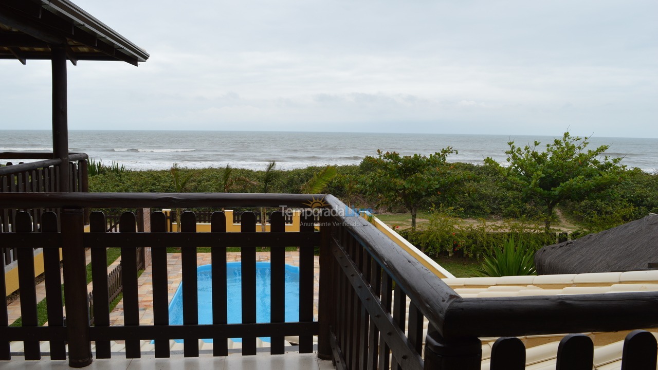 House for vacation rental in Guaratuba (Barra do Saí)