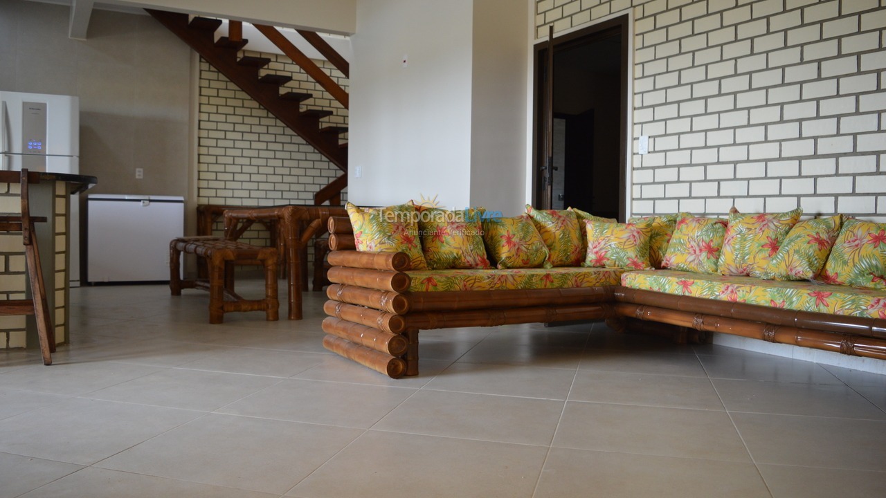 House for vacation rental in Guaratuba (Barra do Saí)