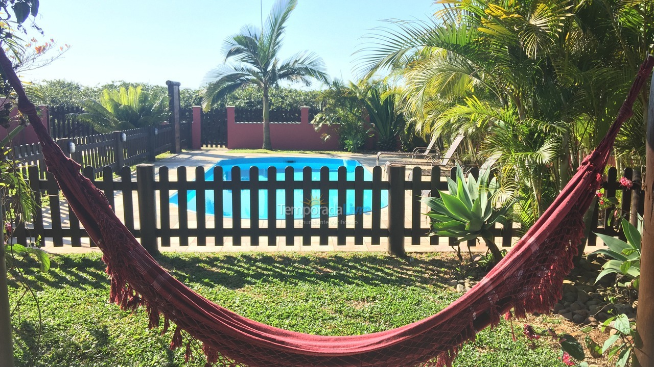 Casa para aluguel de temporada em Guaratuba (Barra do Saí)