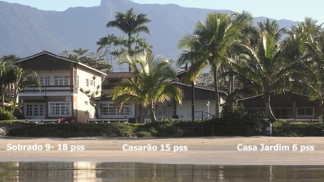CASA JARDIM FRENTE MAR Praia LAGOINHA Ubatuba PE NA AREIA 6 pess