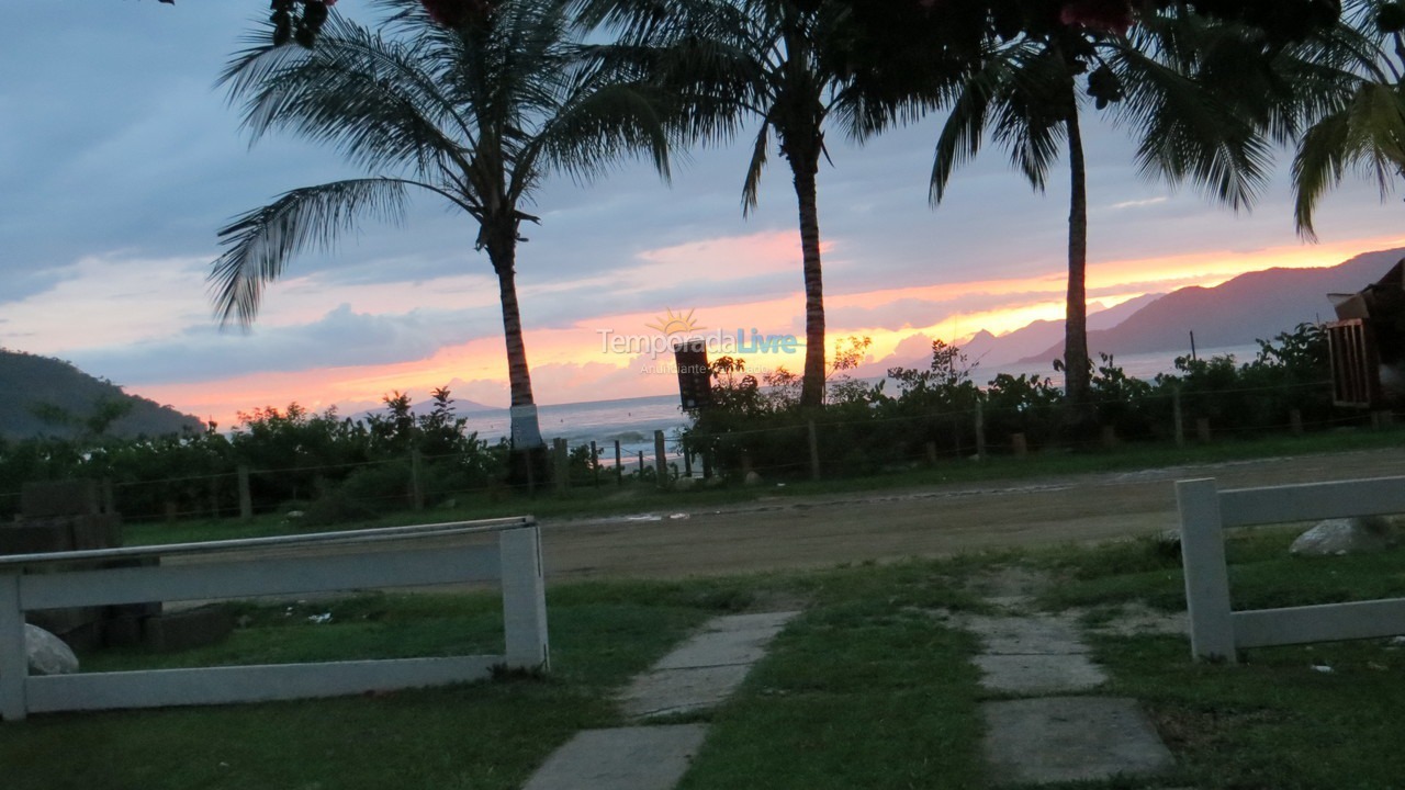 Casa para aluguel de temporada em Ubatuba (Lagoinha)