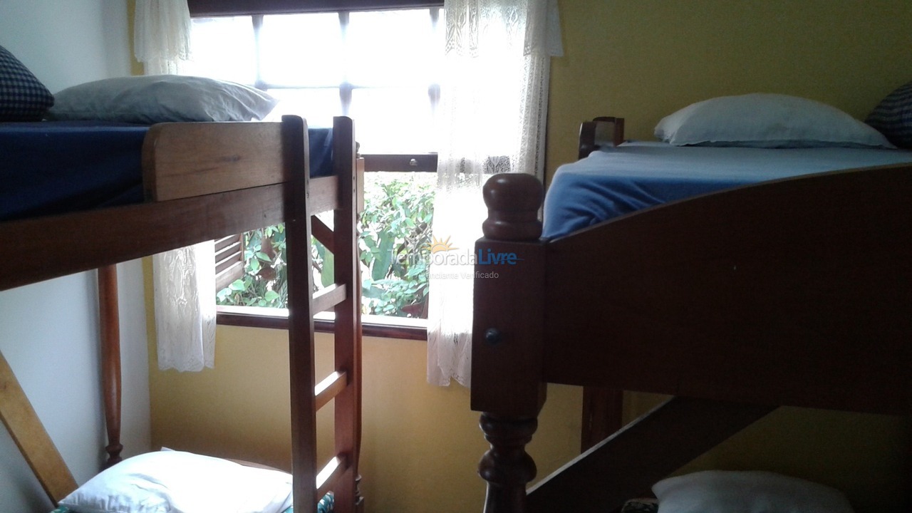 Casa para aluguel de temporada em Ubatuba (Lagoinha)