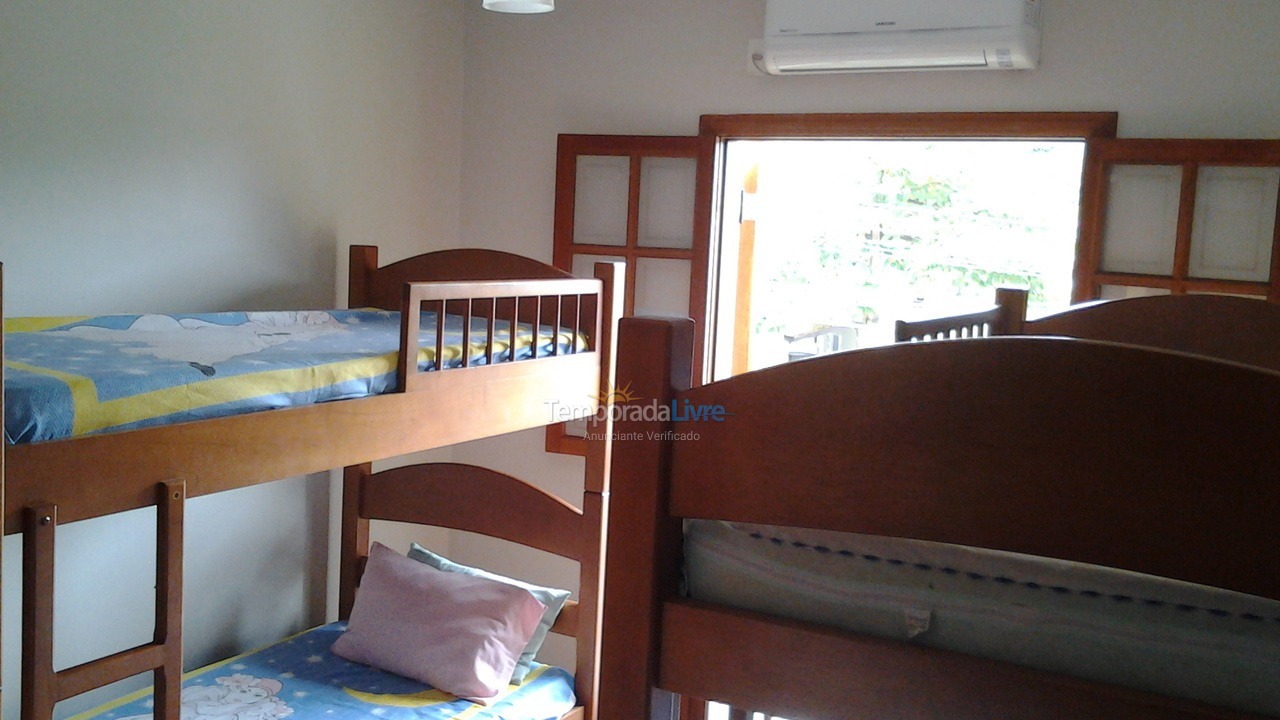 Casa para aluguel de temporada em Bertioga (Riviera de São Lourenço)