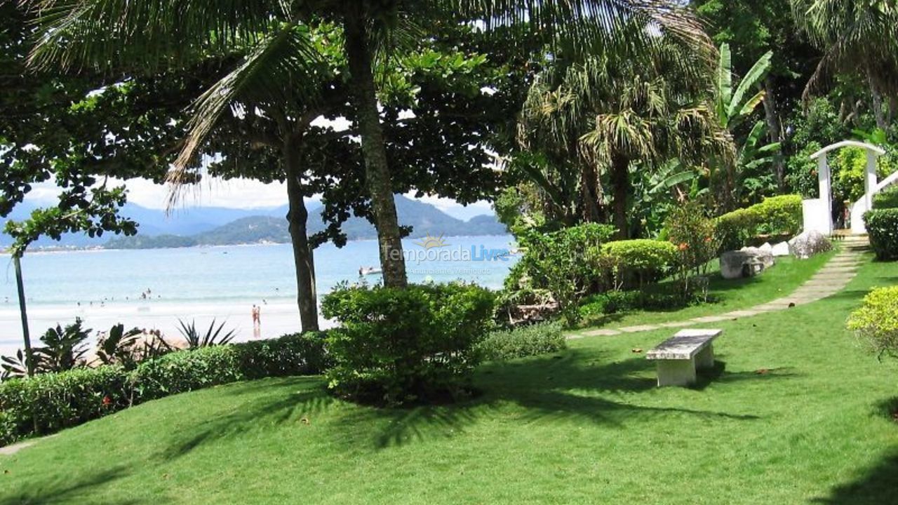 Apartment for vacation rental in Ubatuba (Praia das Toninhas)