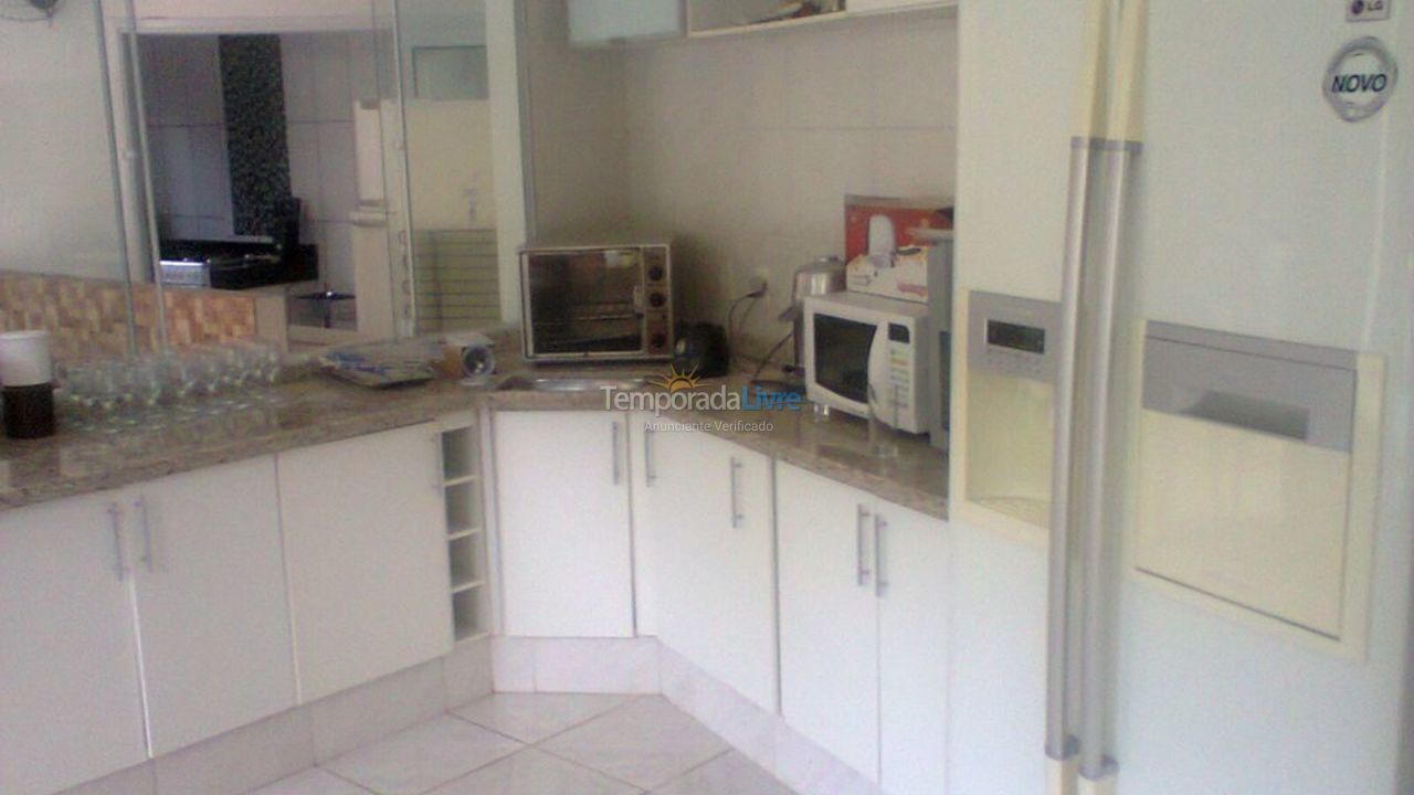 Casa para aluguel de temporada em Bertioga (Praia de Guaratuba)