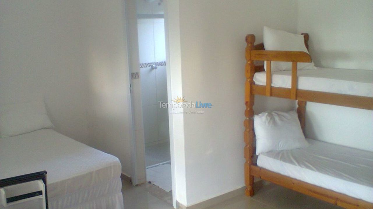 Casa para aluguel de temporada em Bertioga (Praia de Guaratuba)