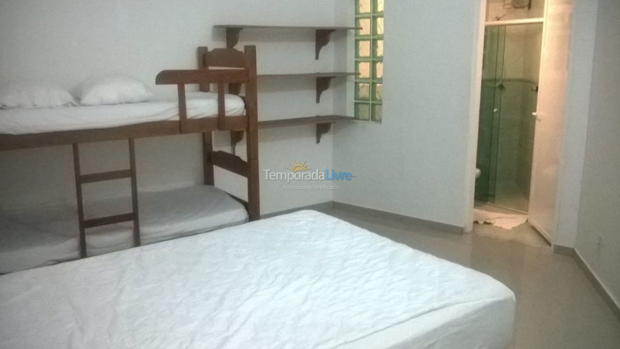 Casa para aluguel de temporada em Bertioga (Praia de Guaratuba)