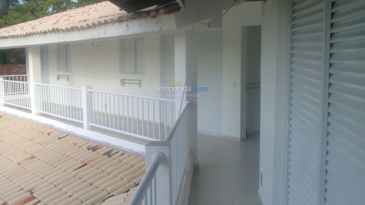 Casa para aluguel de temporada em Bertioga (Praia de Guaratuba)