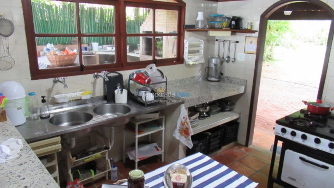Casa para aluguel de temporada em Ubatuba (Praia da Fortaleza)