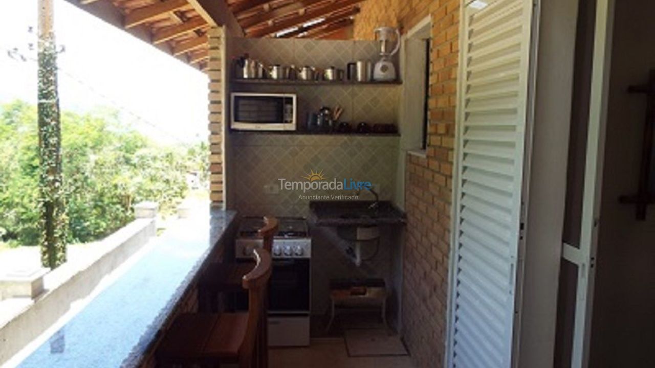 Casa para aluguel de temporada em Ubatuba (Lagoinha)