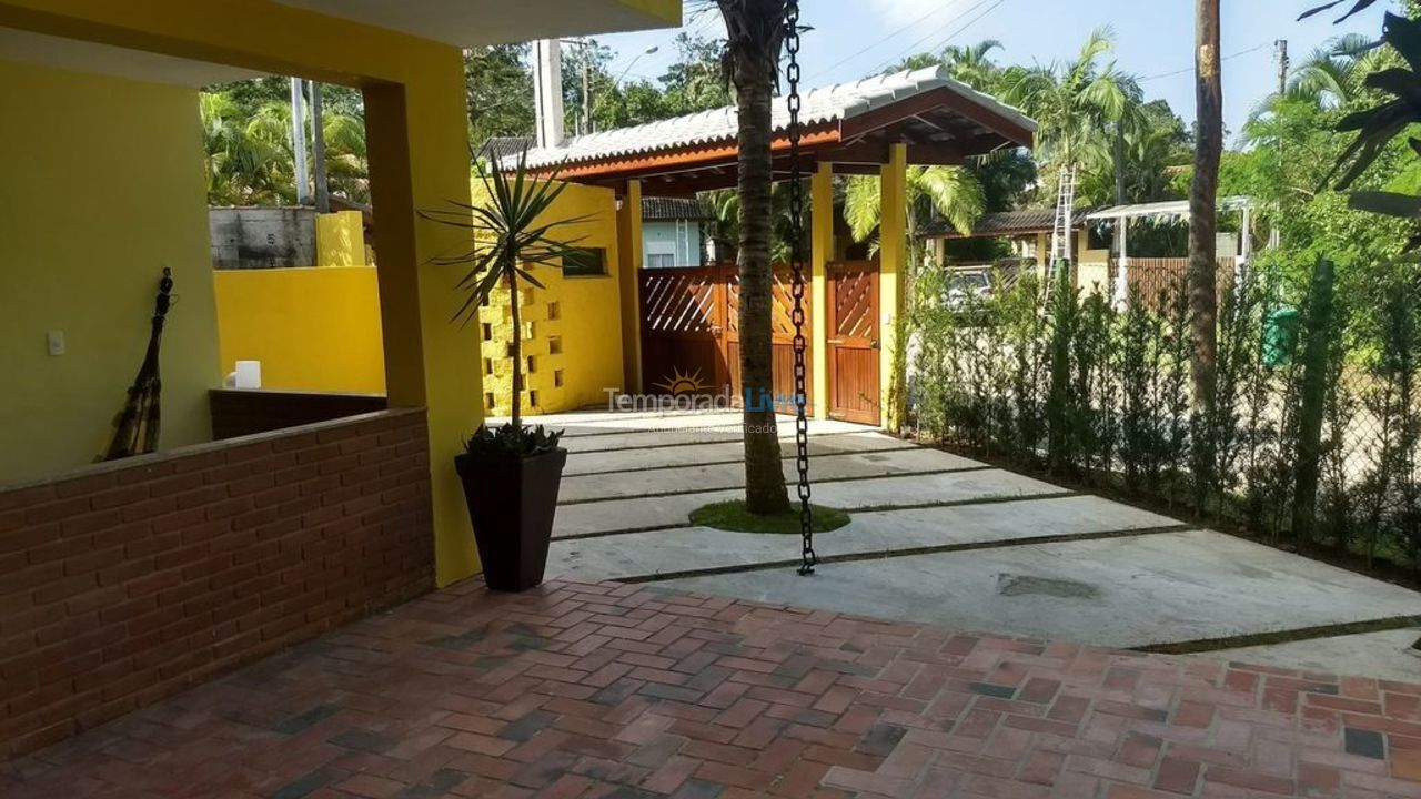 House for vacation rental in Bertioga (Praia de Guaratuba)