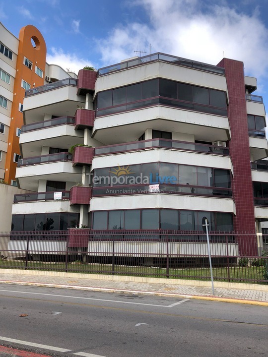 Apartamento para aluguel de temporada em Itapema (Centro)