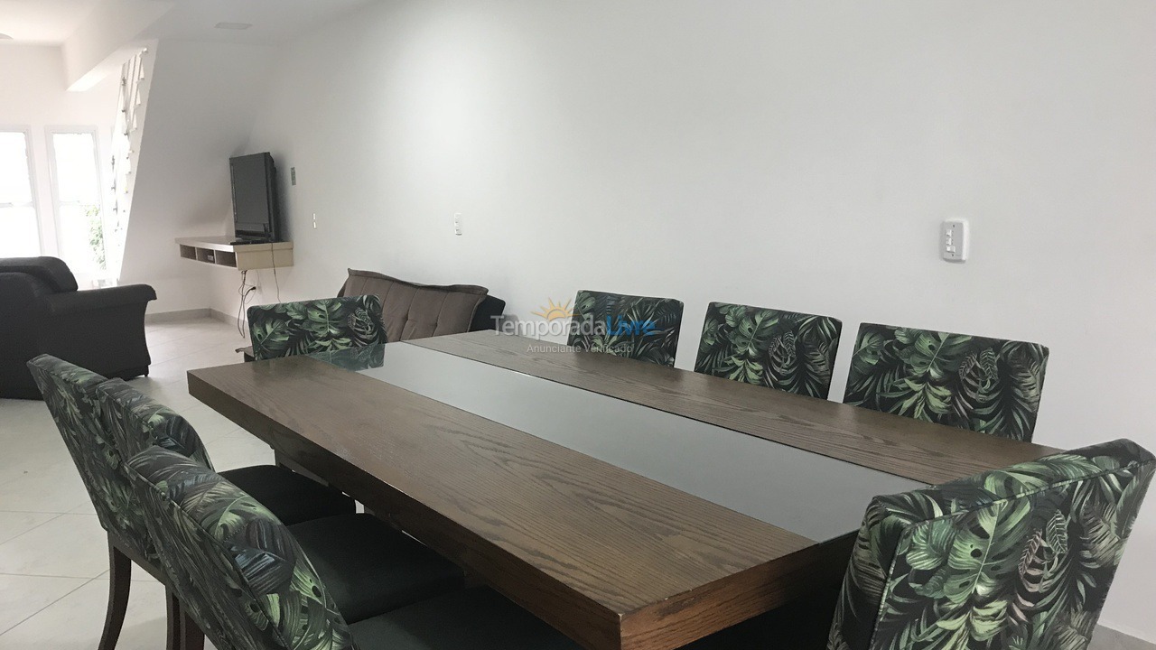 Casa para aluguel de temporada em São Sebastião (Juquehy)