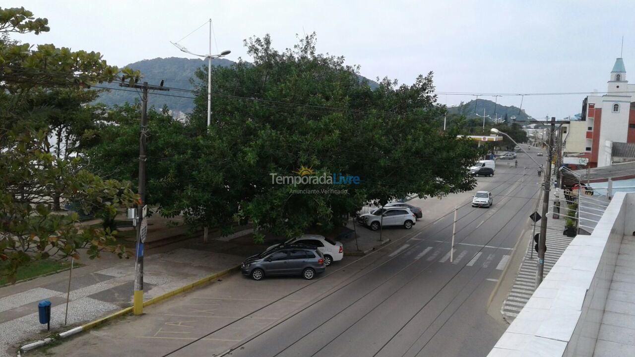 Apartamento para aluguel de temporada em São Francisco do Sul (Enseada)