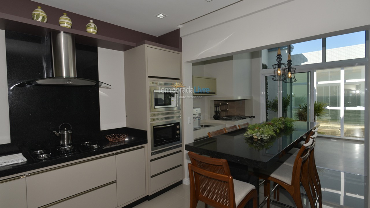 Apartamento para alquiler de vacaciones em Bombinhas (Mariscal)